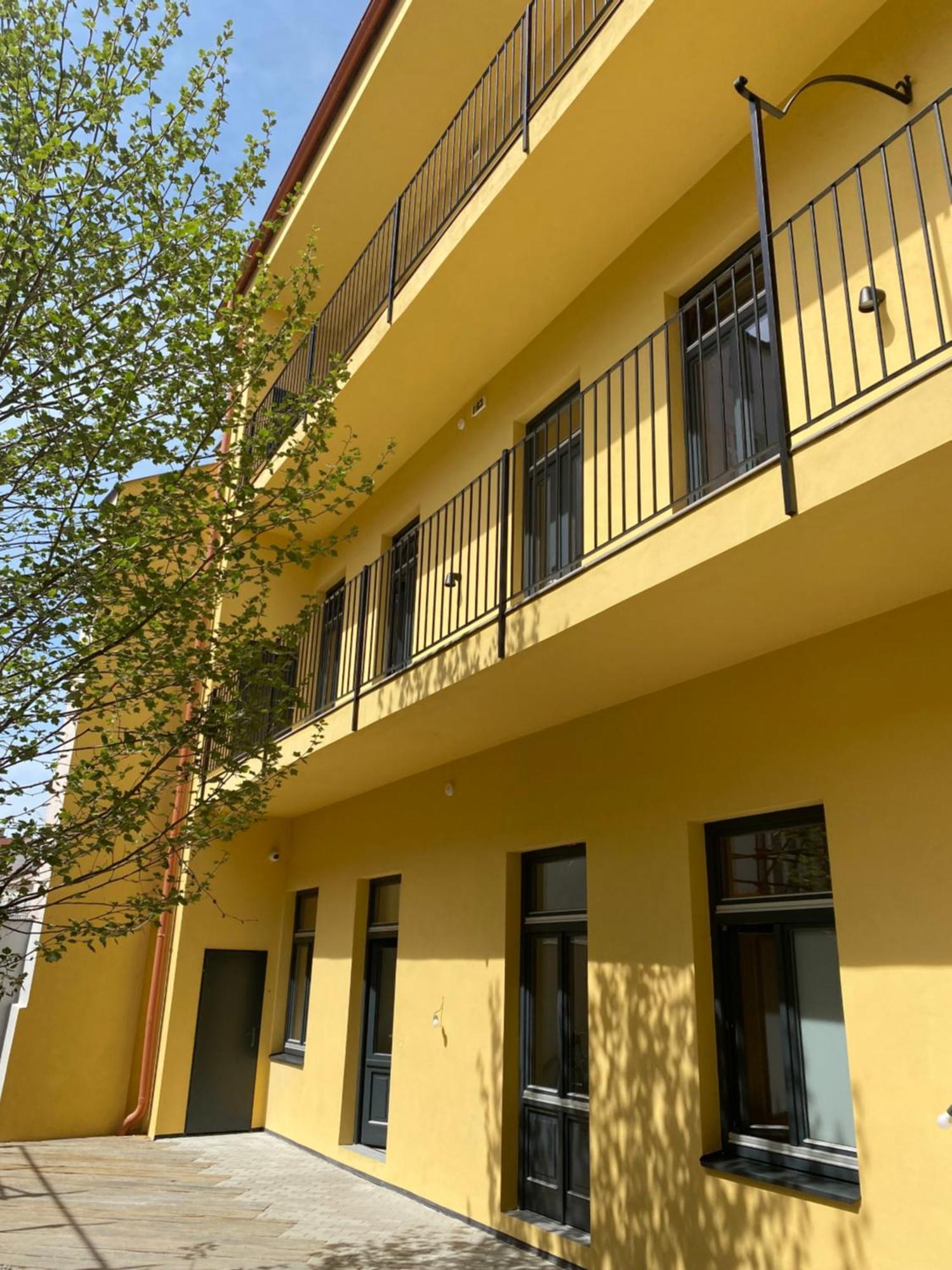 Aparthotel Honest Karlin Prag Exterior foto
