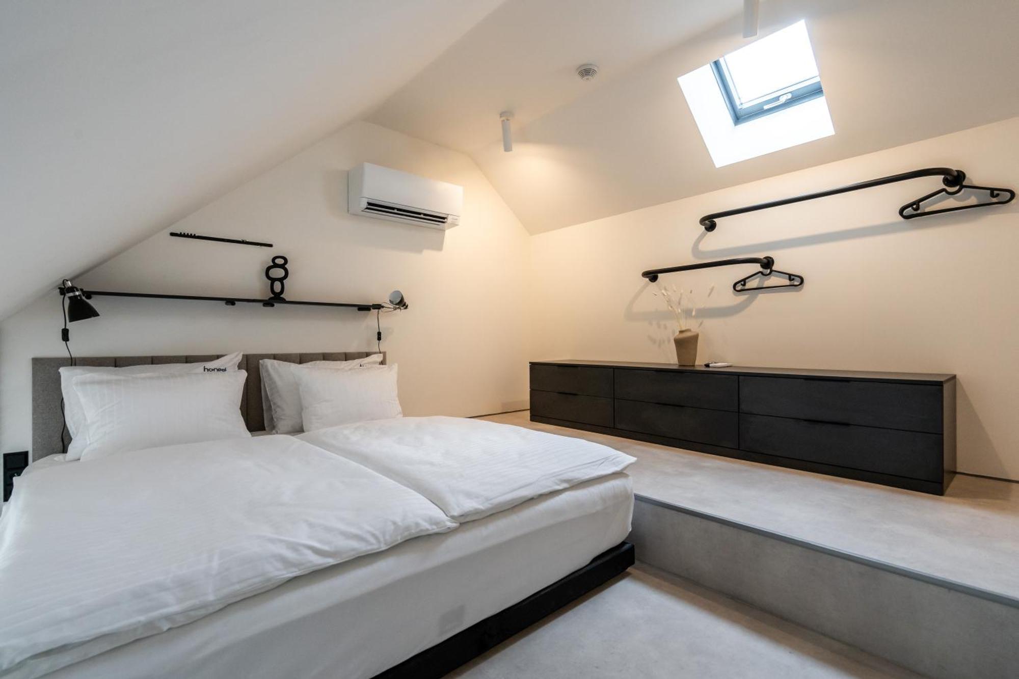 Aparthotel Honest Karlin Prag Exterior foto
