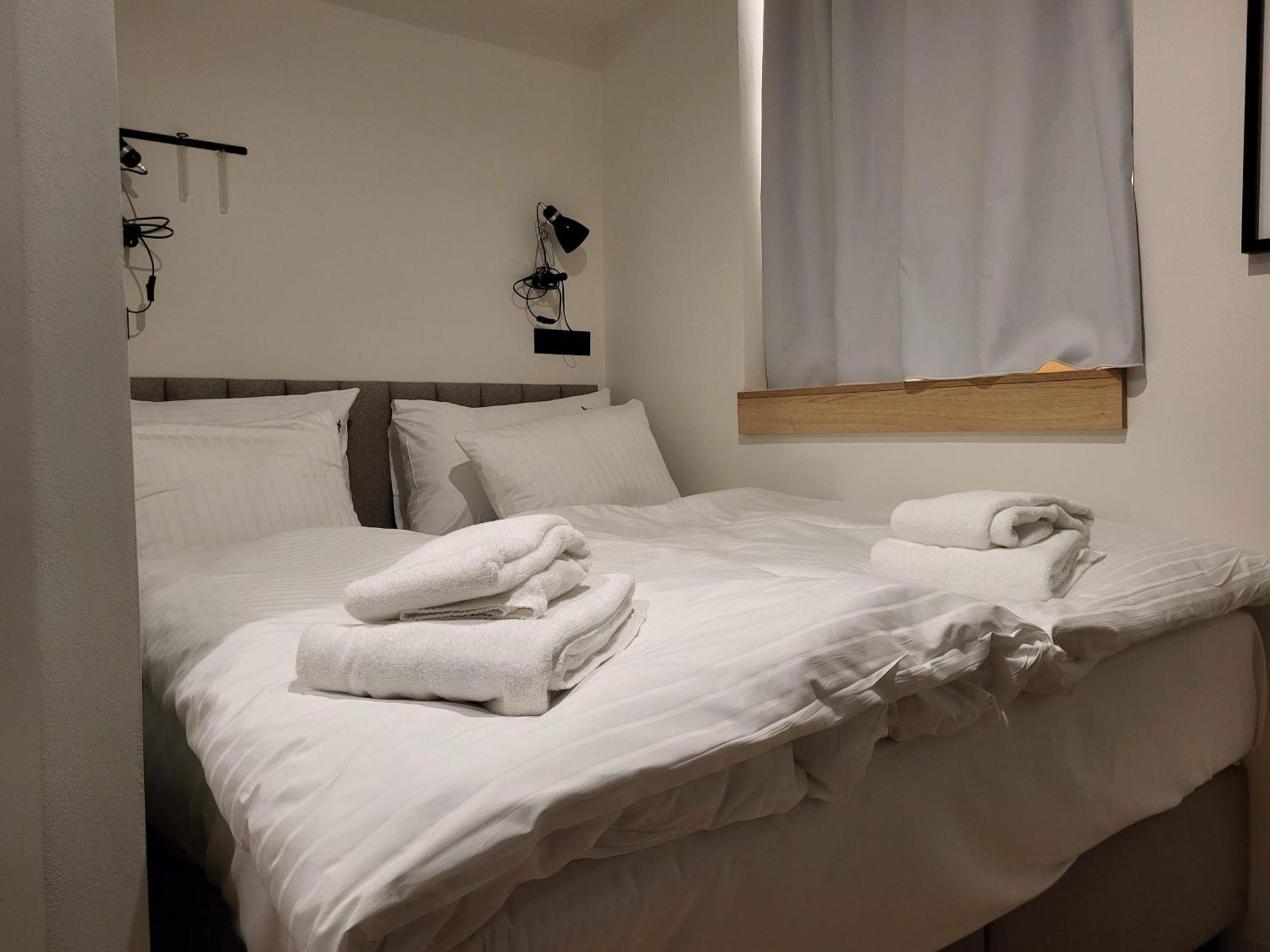 Aparthotel Honest Karlin Prag Zimmer foto