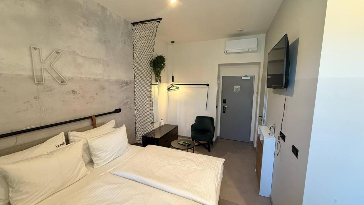 Aparthotel Honest Karlin Prag Exterior foto